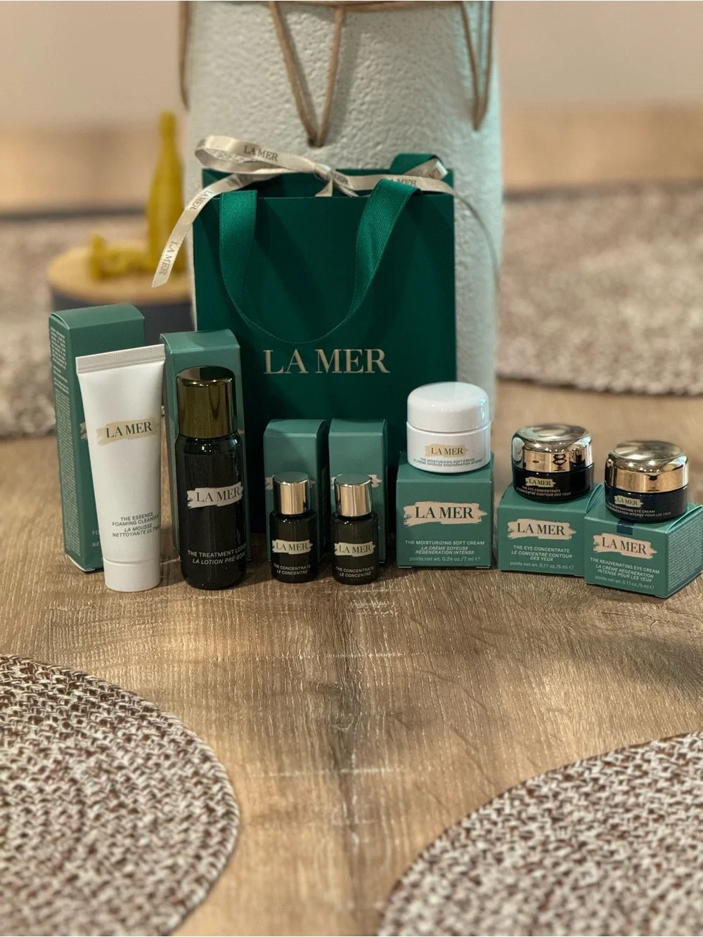 La Mer 7pc Skincare Set – Soft Cream Concentrate and more
